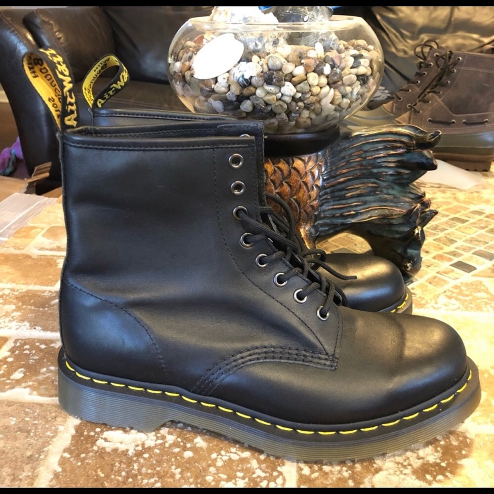 Doc Martens mint condition, size 11 L 10 M
